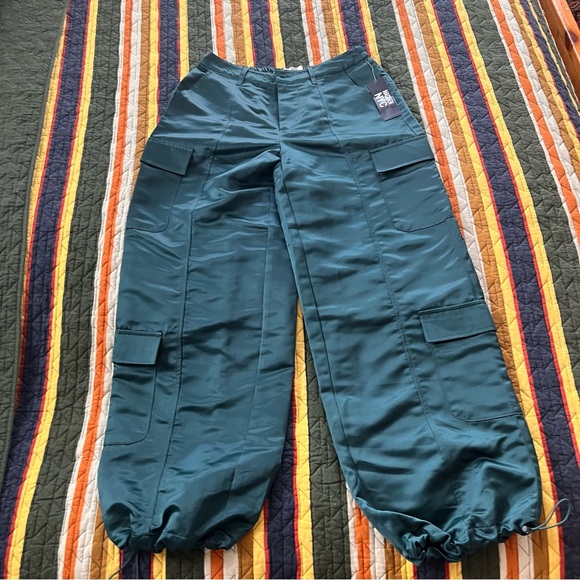 Feeling 🍀 Steve Madden cargo pants - Picture 6 of 10